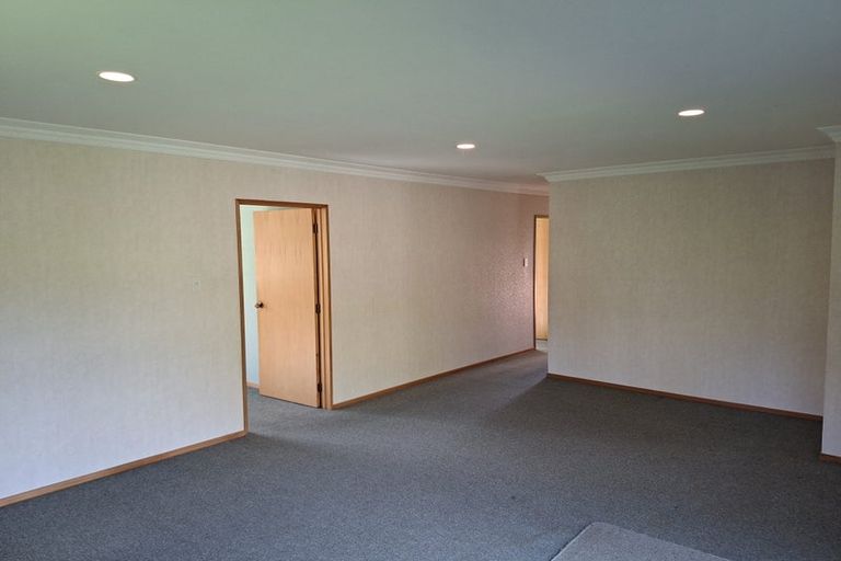 Photo of property in 10 Braeside, Kinmont Park, Mosgiel, 9024