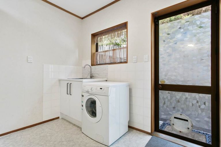 Photo of property in 2/30 Honeysuckle Lane, Mairangi Bay, Auckland, 0630