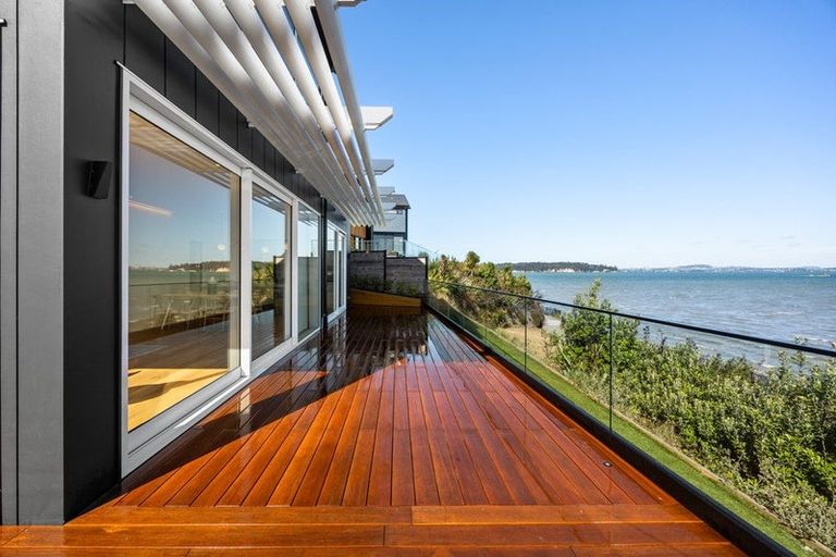 Photo of property in 4 Seawind Way, Hobsonville, Auckland, 0616