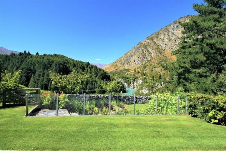 Photo of property in 11 Mcchesney Road, Arthurs Point, Queenstown, 9371