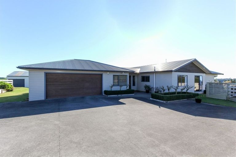 Photo of property in 39 Allan Road, Burgess Park, New Plymouth, 4371