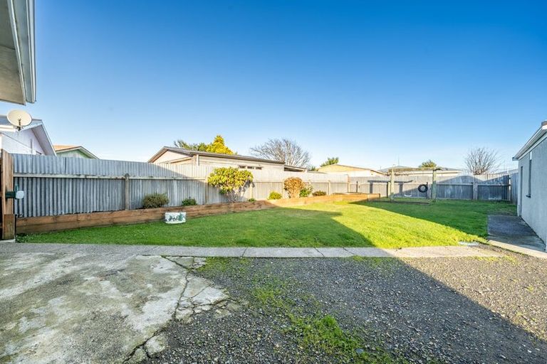 Photo of property in 28 Argyle Street, Kew, Invercargill, 9812