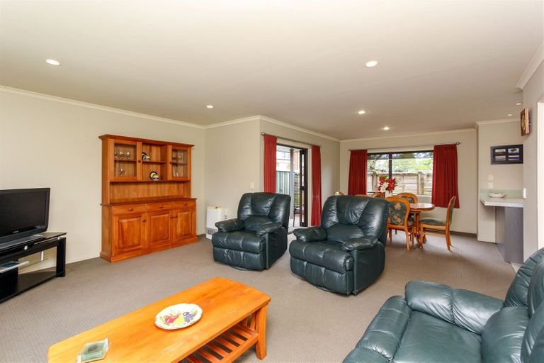 Photo of property in 33a Lismore Street, Strandon, New Plymouth, 4312