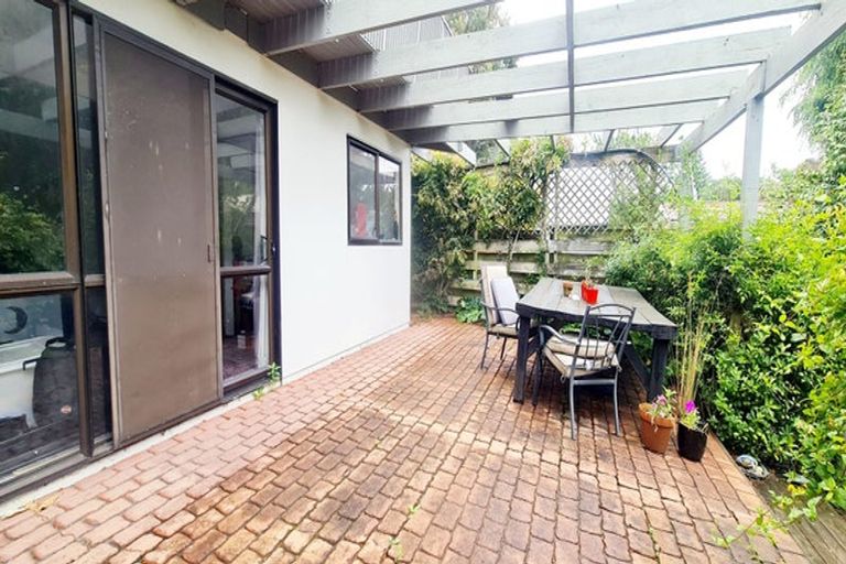 Photo of property in 30 Margaret Road, Raumati Beach, Paraparaumu, 5032