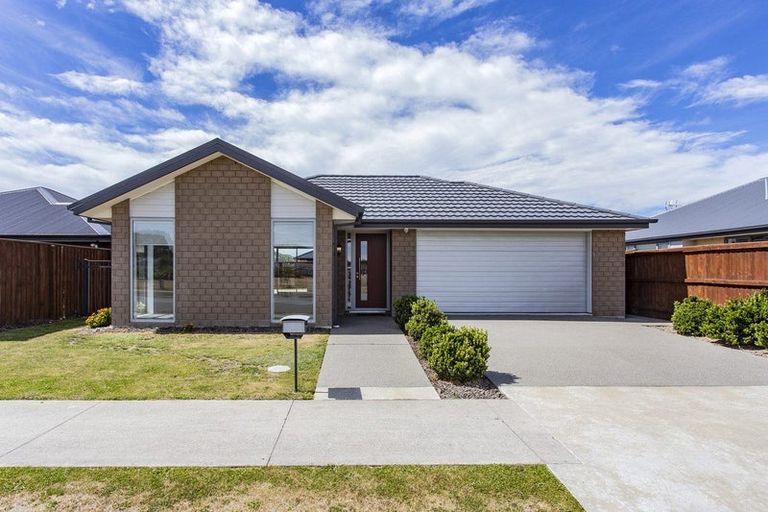 Photo of property in 38 Cleland Crescent, Kaiapoi, 7630