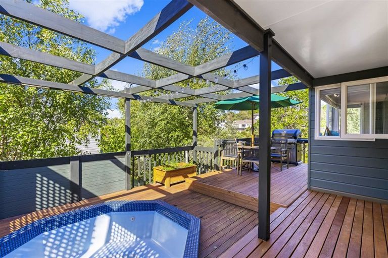 Photo of property in 84 Nigel Road, Browns Bay, Auckland, 0630