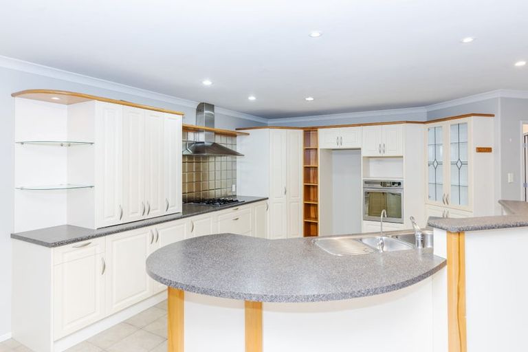 Photo of property in 32 Miers Glade, Rototuna North, Hamilton, 3210