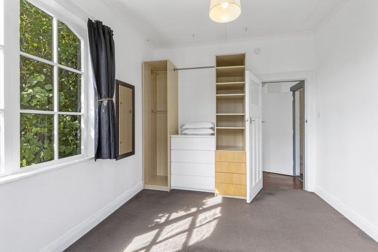 Photo of property in 14 Mount Pleasant Road, Aro Valley, Wellington, 6012