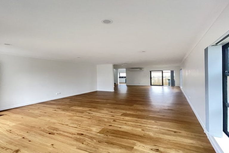 Photo of property in 127b Russell Road, Manurewa, Auckland, 2102