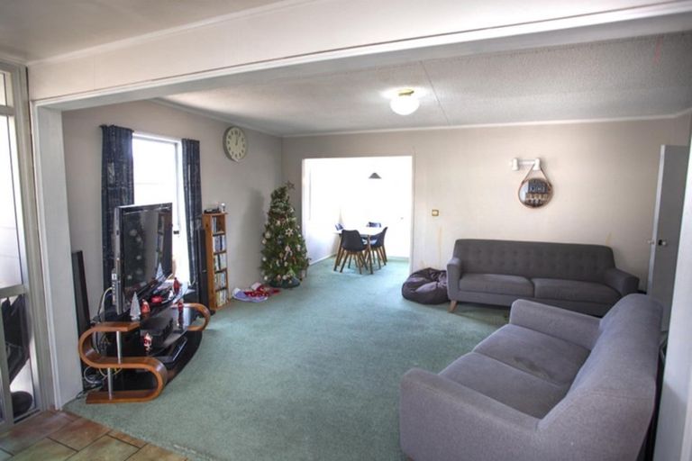 Photo of property in 103b Ocean Road, Whangamata, 3620