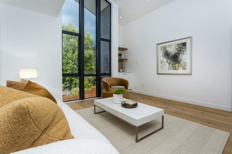 Photo of property in 3b Serrata Place, Browns Bay, Auckland, 0630
