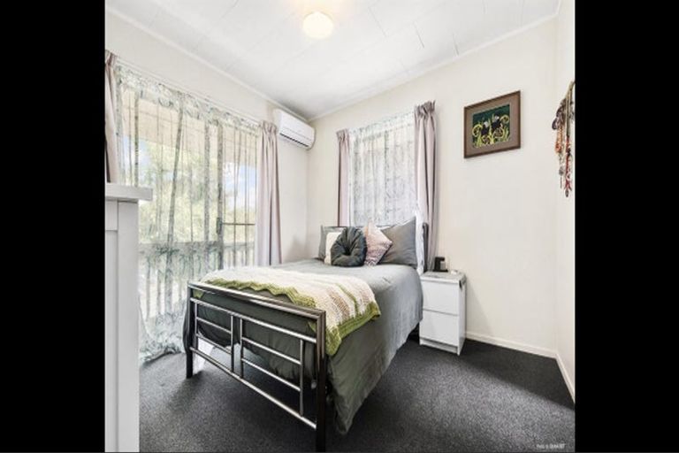 Photo of property in 8/37a Glengarry Road, Glen Eden, Auckland, 0602