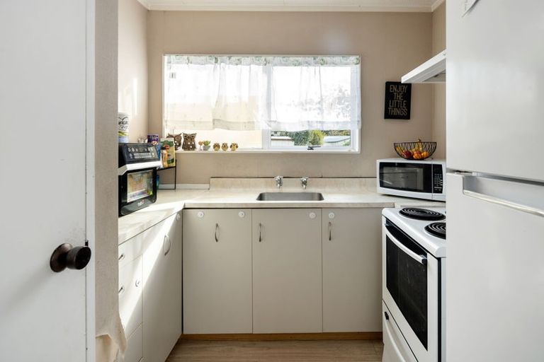 Photo of property in 11a Lloyd Drive, Nawton, Hamilton, 3200