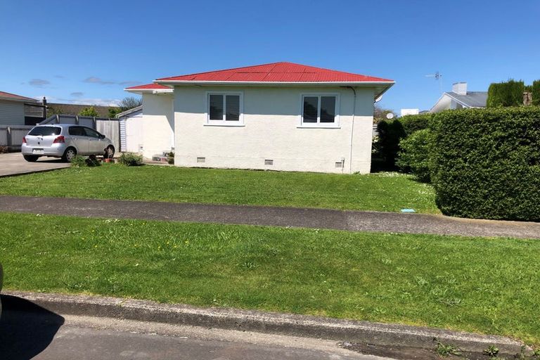 Photo of property in 8 Ronberg Street, Highbury, Palmerston North, 4412