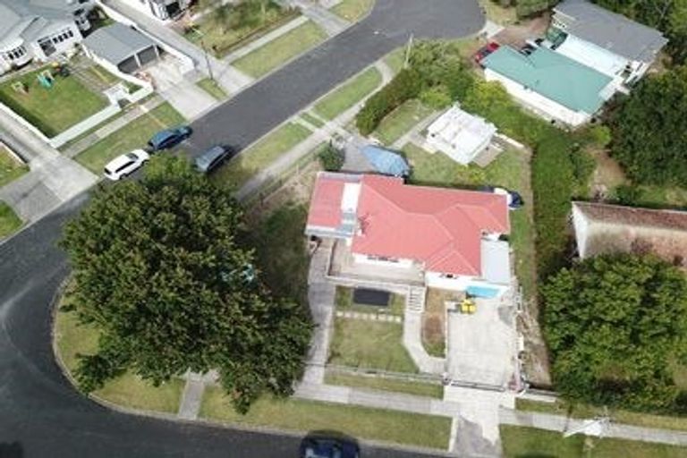 Photo of property in 34 Peverill Crescent, Papatoetoe, Auckland, 2025