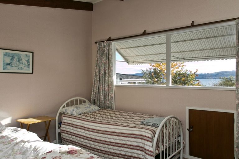 Photo of property in 354 Lake Terrace, Two Mile Bay, Taupo, 3330