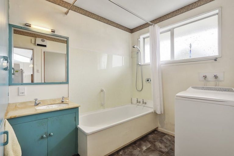 Photo of property in 2/17 Sandra Street, South New Brighton, Christchurch, 8062