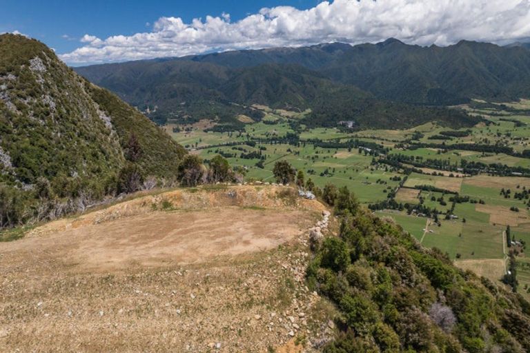 Photo of property in 744 Rameka Creek Road, East Takaka, Takaka, 7183