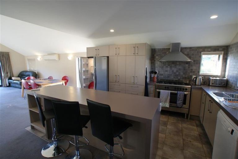 Photo of property in 10 Nautique Place, Waikawa, Picton, 7220