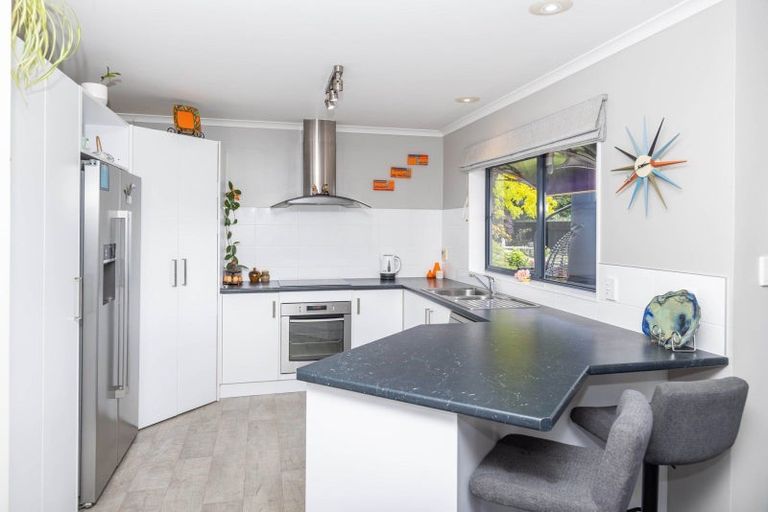 Photo of property in 39 Ayrshire Drive, Grandview Heights, Hamilton, 3200