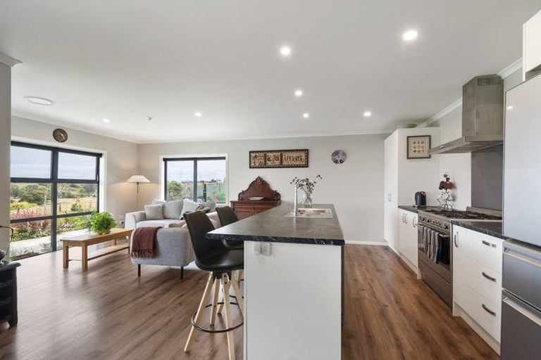 Photo of property in 29 Fry Road, Halcombe, Feilding, 4777