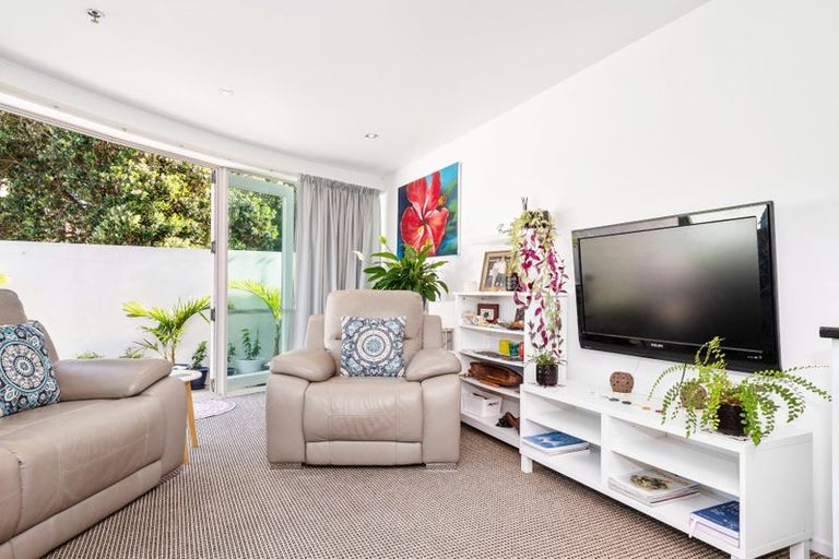 Photo of property in 1/6d Durham Street, Tauranga, 3110