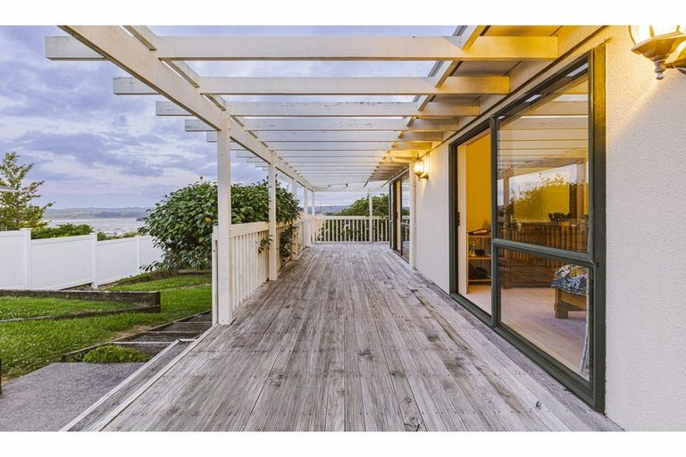 Photo of property in 107 Pah Road, Cockle Bay, Auckland, 2014