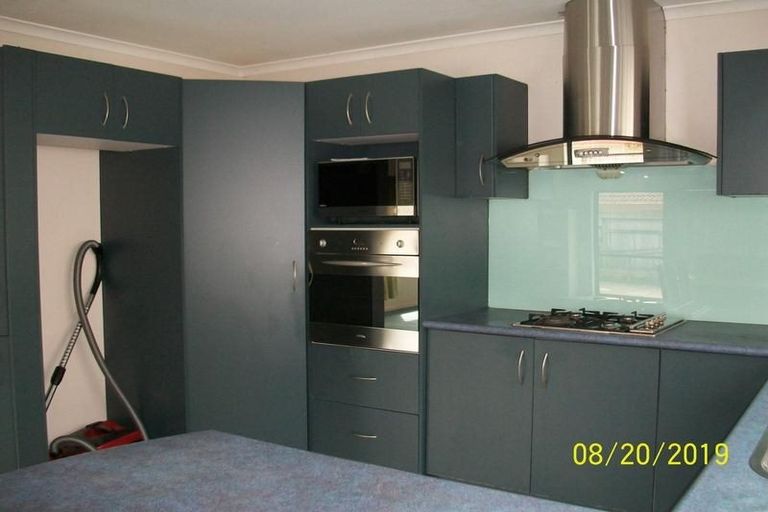 Photo of property in 10 Basra Drive, Henderson, Auckland, 0612