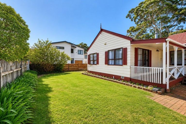 Photo of property in 3 Luanda Drive, Ranui, Auckland, 0612