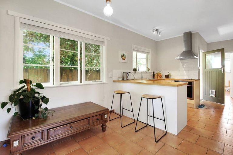 Photo of property in 9f Kakanui Avenue, Hillcrest, Hamilton, 3216