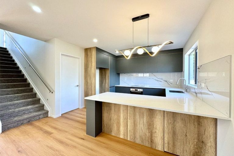 Photo of property in 118 Pigeon Mountain Road, Half Moon Bay, Auckland, 2012