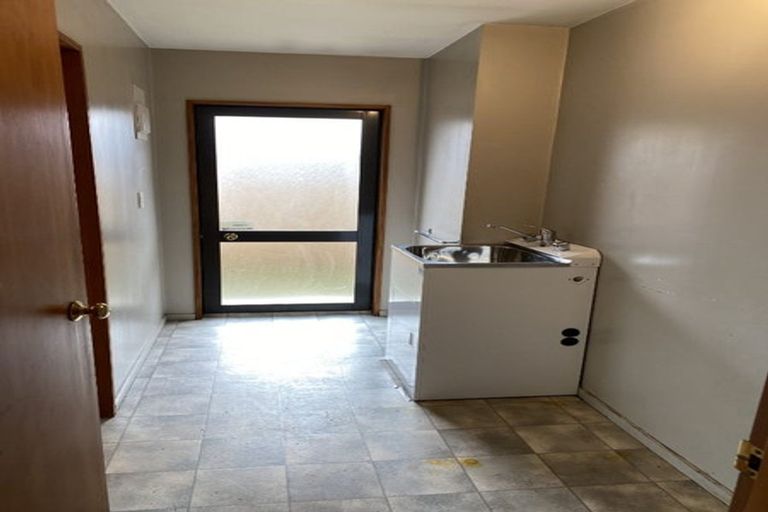 Photo of property in 1/4 Puna Street, Riccarton, Christchurch, 8041