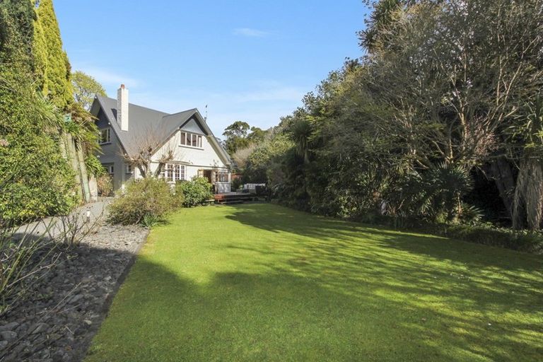 Photo of property in 3 Redcoat Lane, New Plymouth, 4310