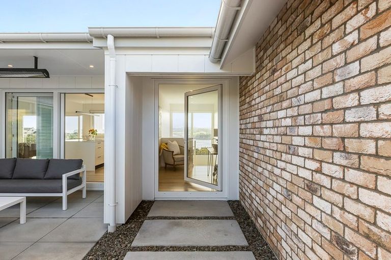 Photo of property in 30 Pacific Cliffs Drive, Gulf Harbour, Whangaparaoa, 0930