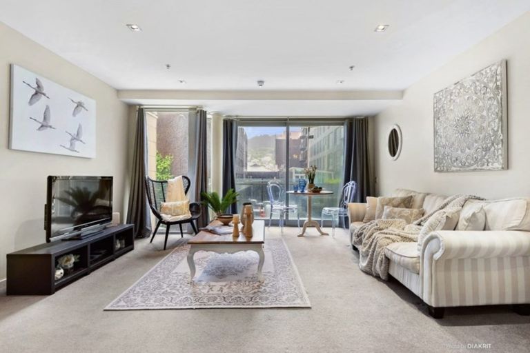 Photo of property in Piermont Apartments, 1i/82 Cable Street, Te Aro, Wellington, 6011