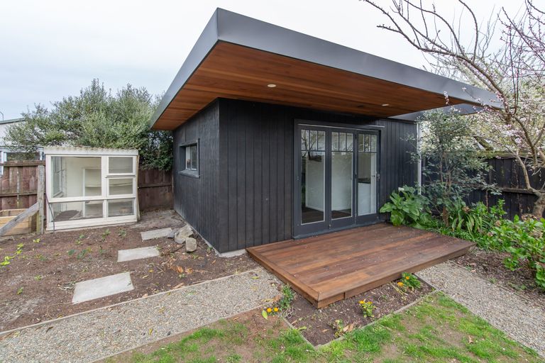 Photo of property in 3 Kain Avenue, Strowan, Christchurch, 8052