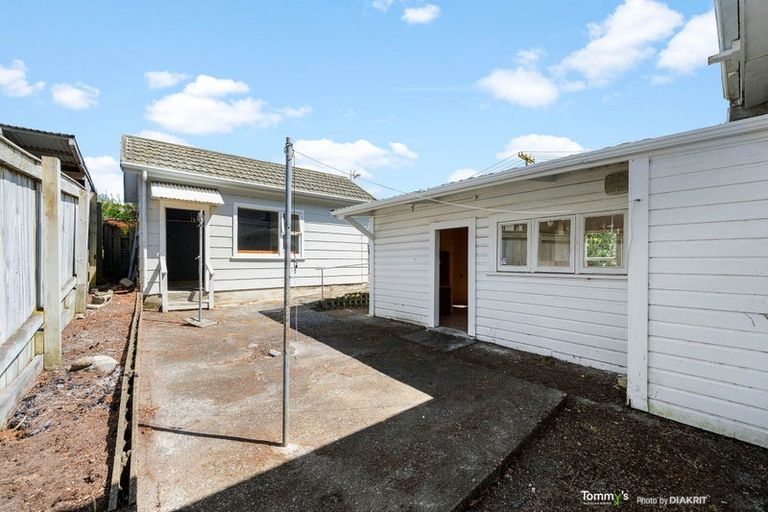Photo of property in 158 Russell Terrace, Berhampore, Wellington, 6023