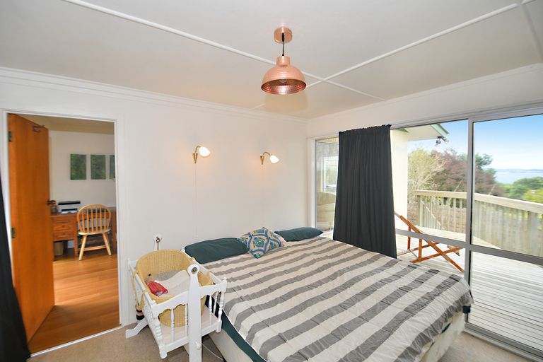 Photo of property in 9 Kendale Drive, Leigh, 0985