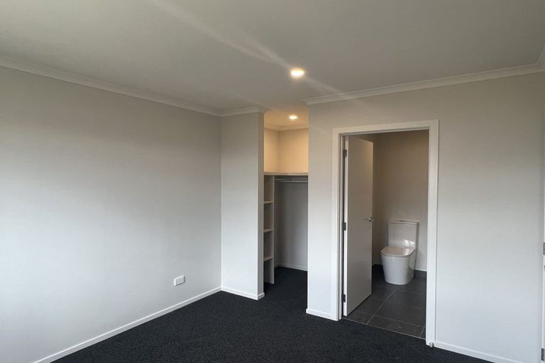 Photo of property in 36 Waruhia Crescent, Rototuna North, 3281