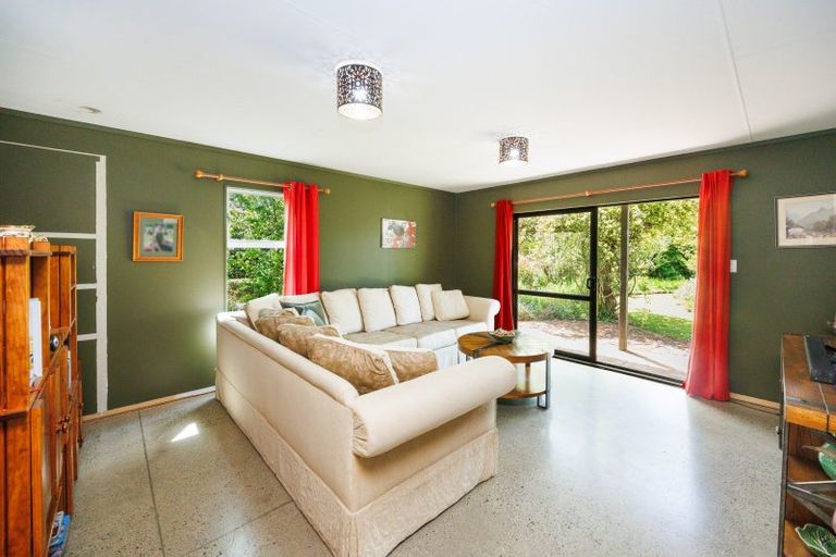 Photo of property in 135 Zigzag Road, Pohangina, Feilding, 4775