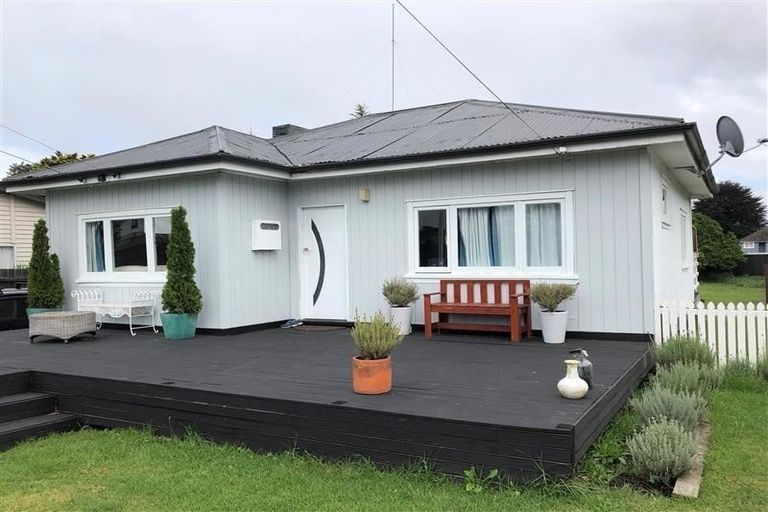 Photo of property in 167 Hakanoa Street, Huntly, 3700