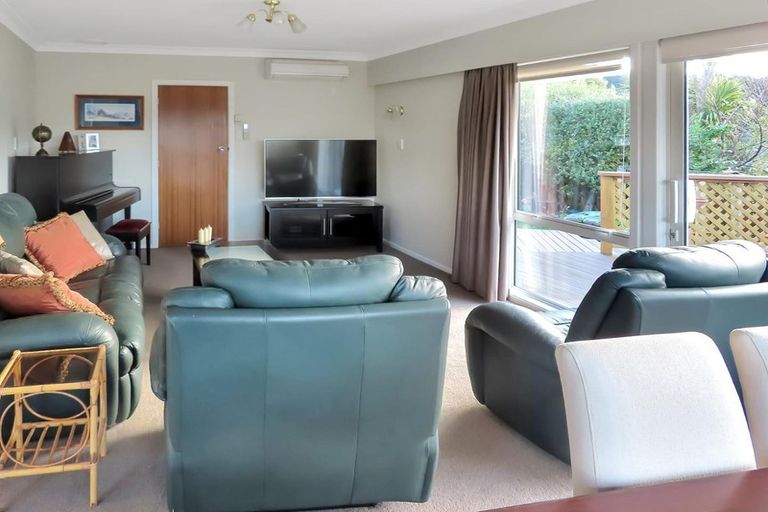 Photo of property in 20 Sunbrae Drive, Silverstream, Upper Hutt, 5019