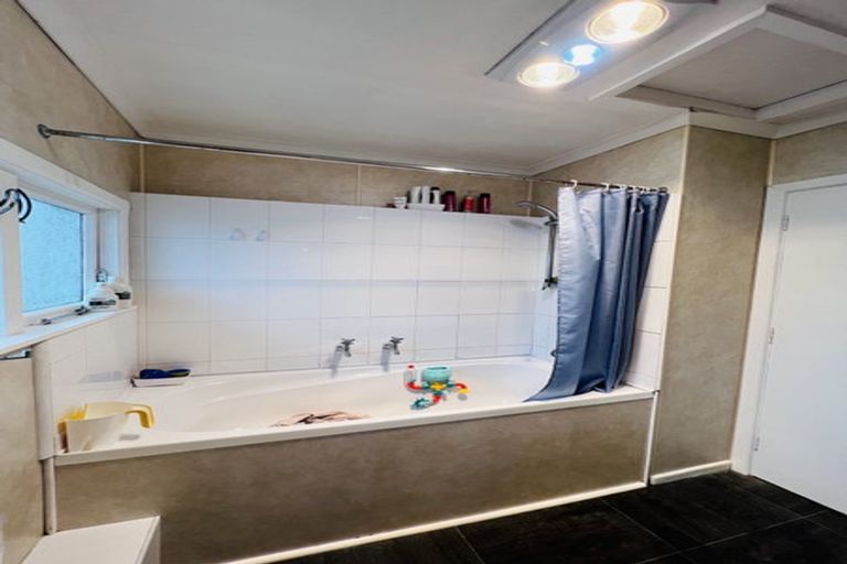 Photo of property in 76 Neale Avenue, Stoke, Nelson, 7011