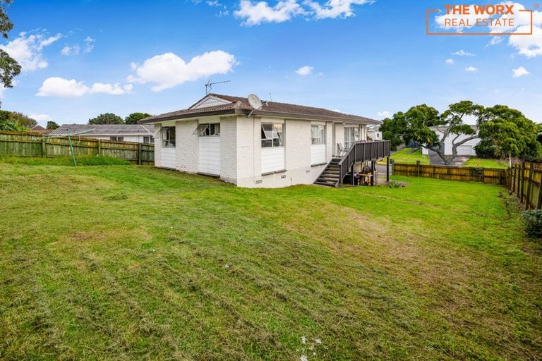 Photo of property in 16 Frobisher Way, Clendon Park, Auckland, 2103