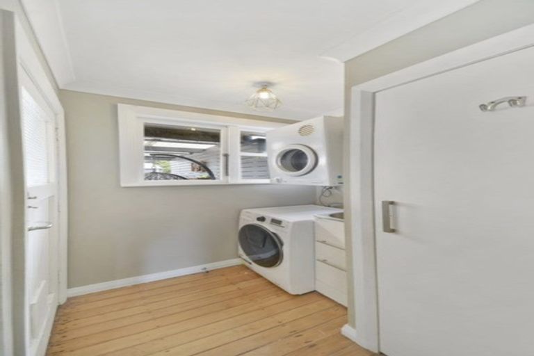 Photo of property in 115 Waihoehoe Road, Drury, 2113