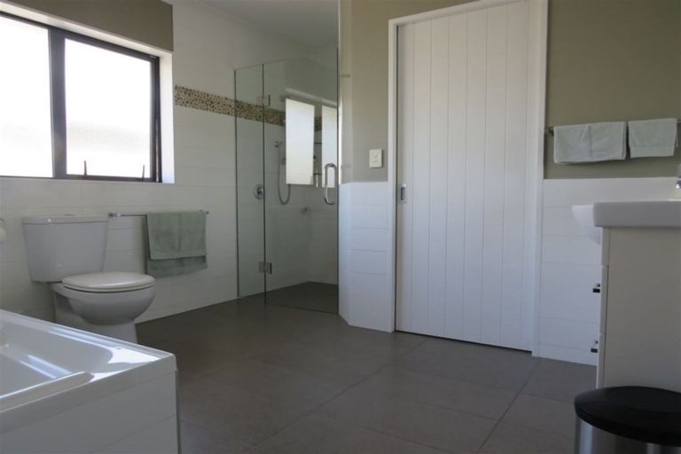 Photo of property in 63a Winchester Street, Levin, 5510