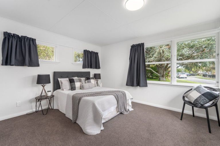 Photo of property in 18 Norwich Place, Awapuni, Palmerston North, 4412