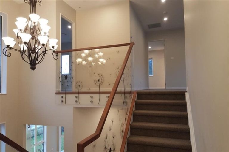 Photo of property in 2 Golden Morning Drive, Albany Heights, Auckland, 0632