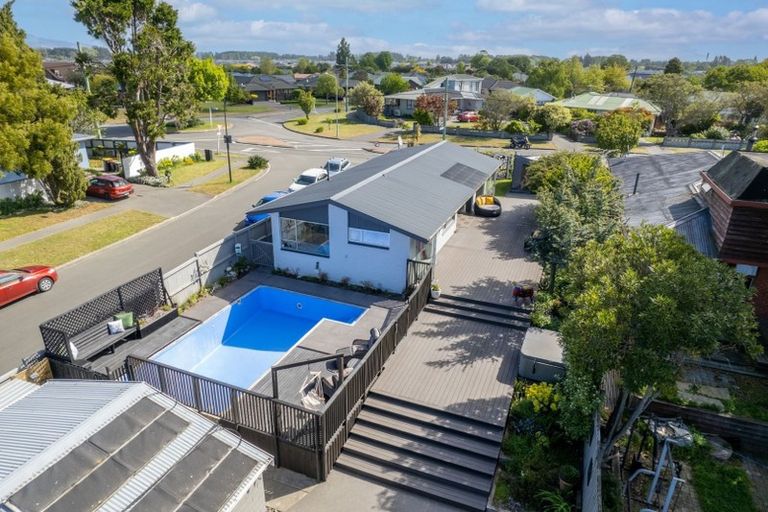 Photo of property in 28 Waitikiri Drive, Parklands, Christchurch, 8083