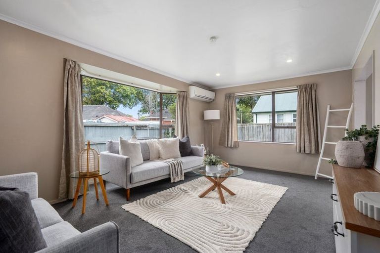 Photo of property in 2/52 Truman Road, Bryndwr, Christchurch, 8053